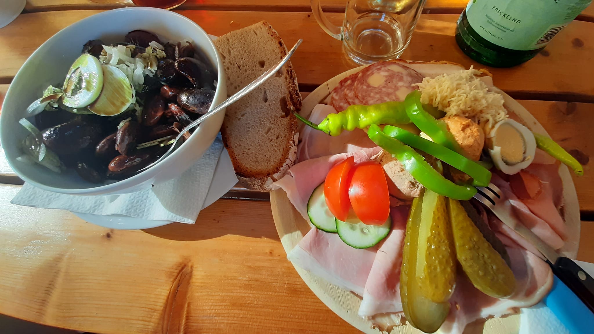 gastronomie brettljause käferbohnen salat mit kernöl steirisch echt